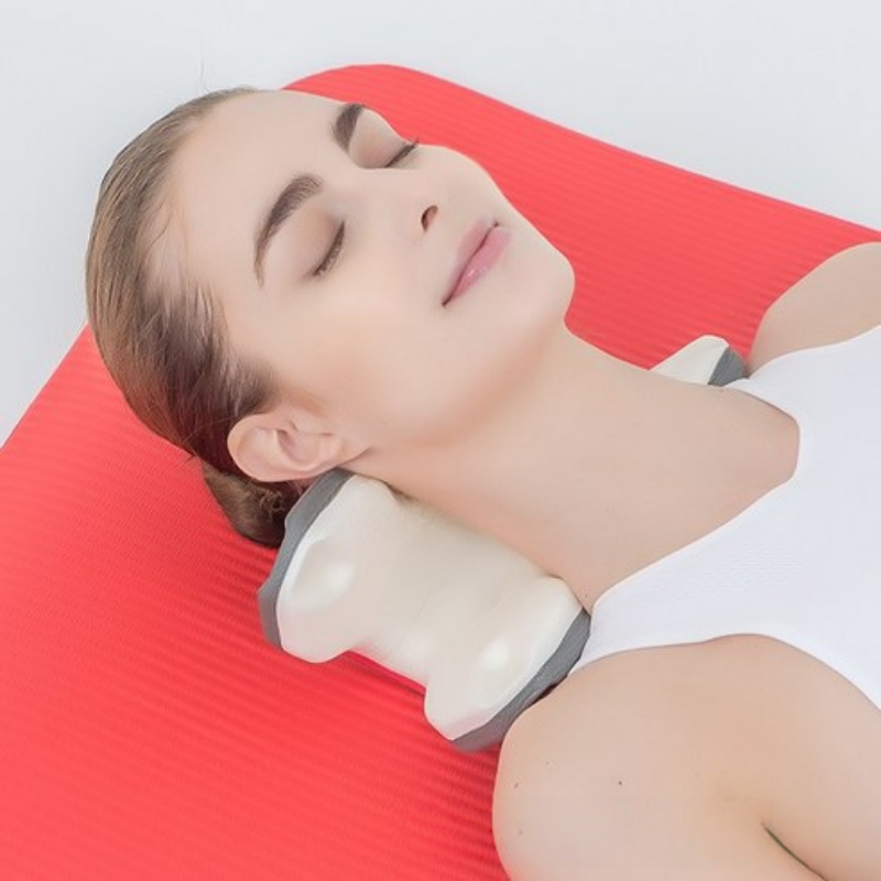 Cuscino Massaggiante per Collo - Neck Traction Pillow recensione e prezzo